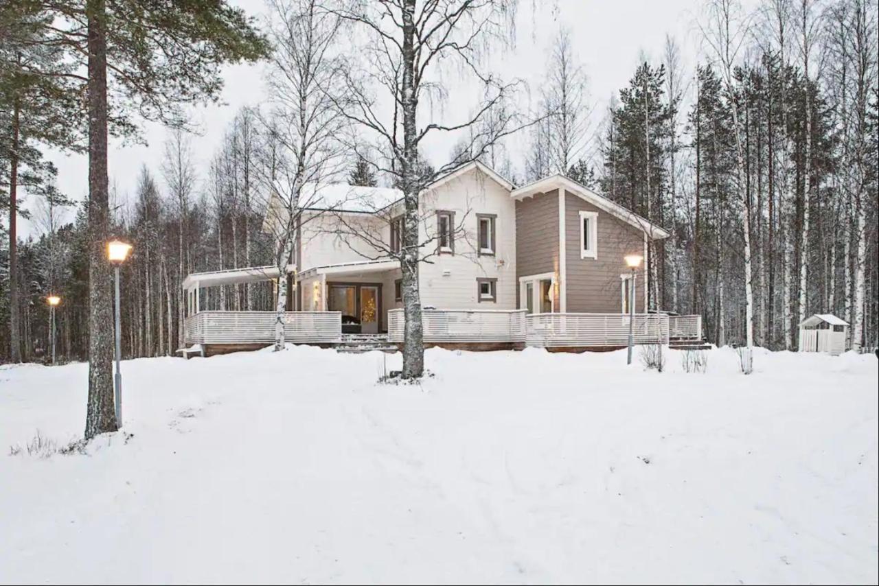 Villa Luxurious Kinos With Jacuzzi