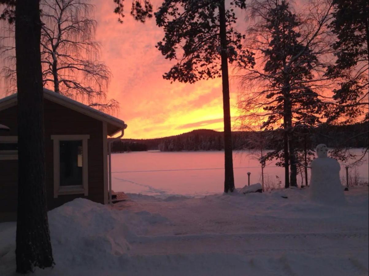 Villa Luxurious Kinos With Jacuzzi Rovaniemi