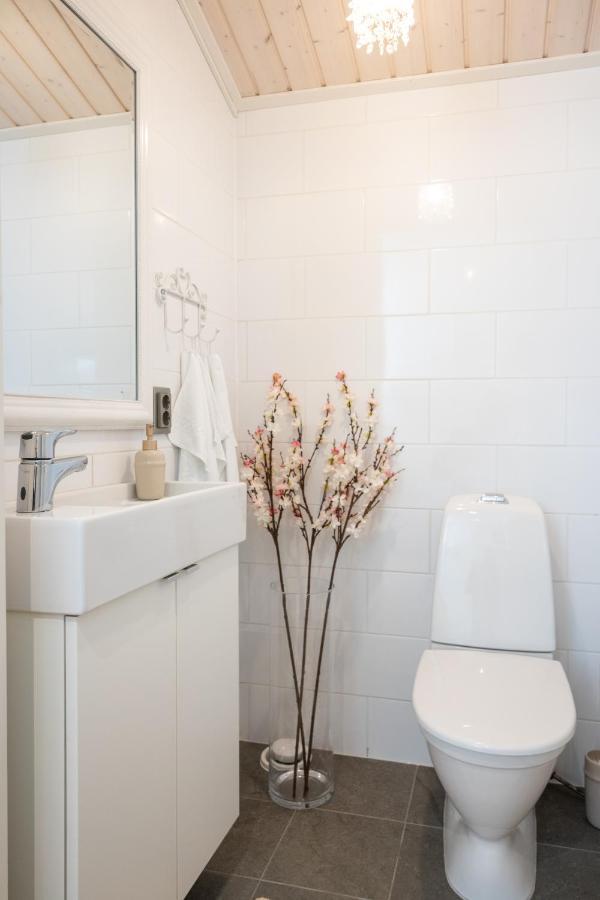 Villa Luxurious Kinos With Jacuzzi Rovaniemi